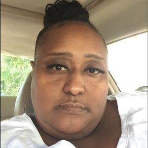 Meet your Posher, Latasha